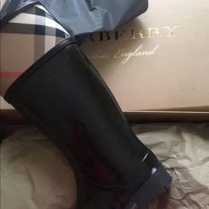 burberry crosshill